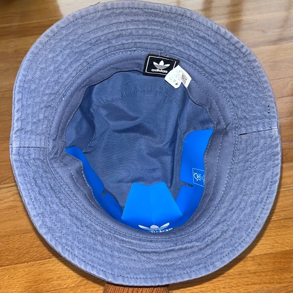 NWT Adida’s Blue Bucket Hat - Picture 3 of 4
